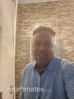 Roommate looking Omaha, NE, $800