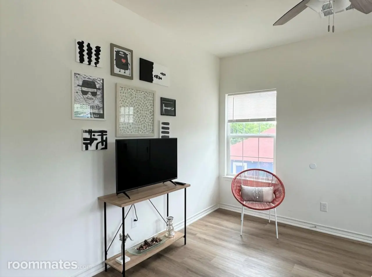 Profile photo 2 of 10