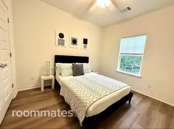 Room for rent in San Antonio, TX $550, house