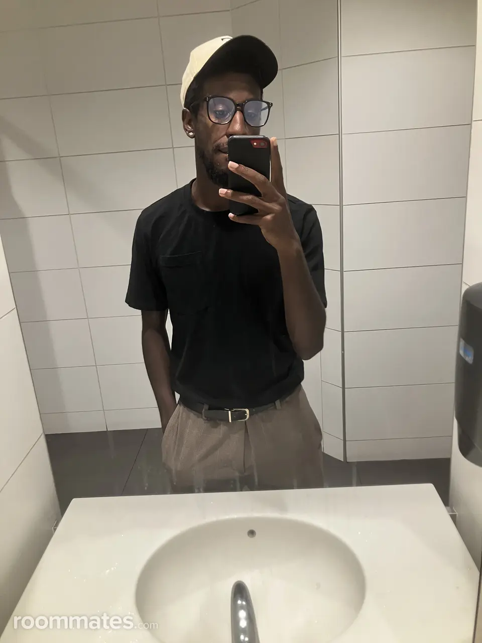 Profile photo 3 of 4