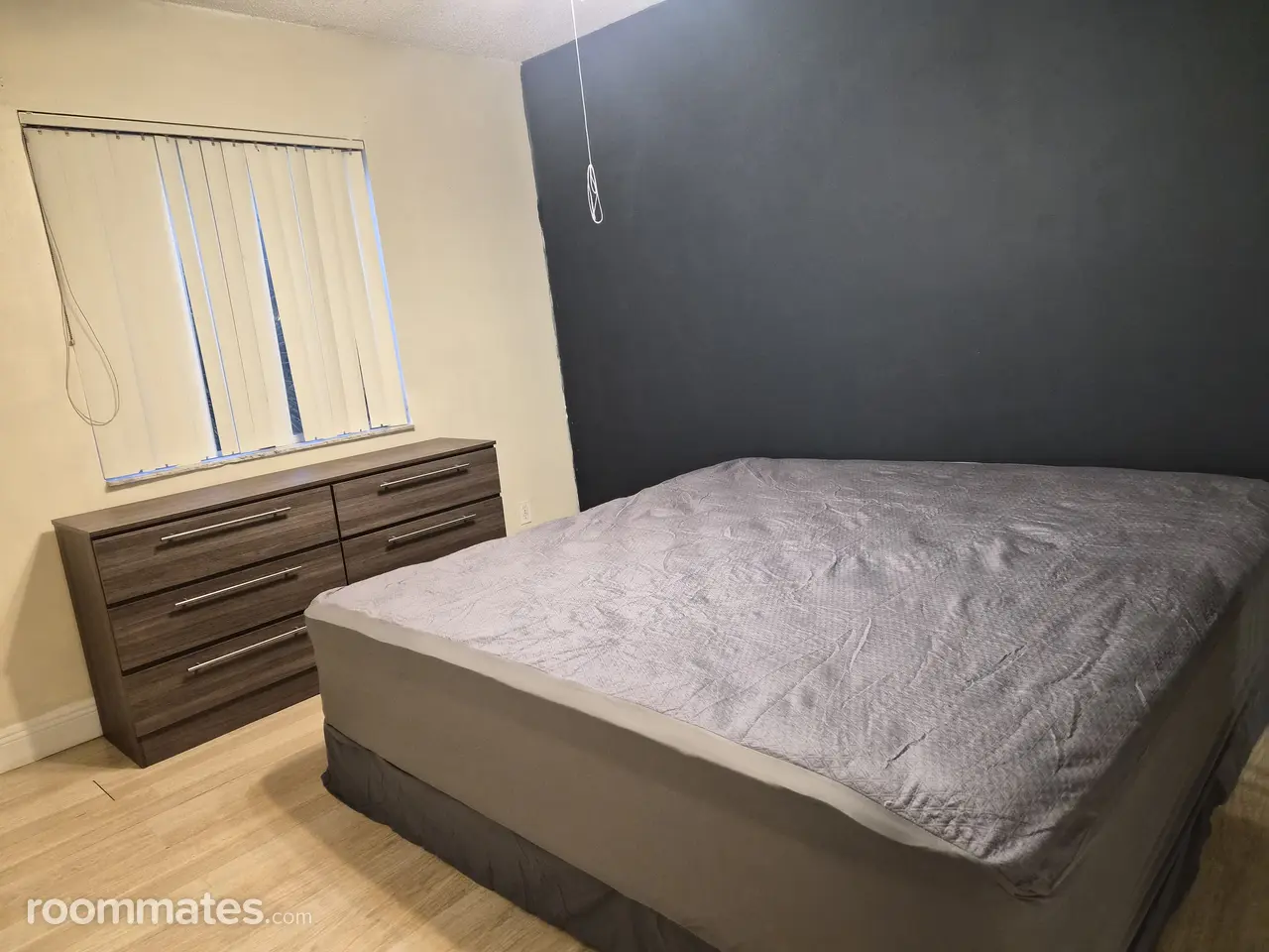 Profile photo 7 of 12