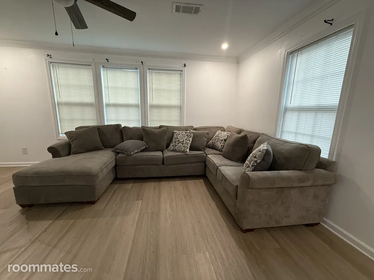 Profile photo 5 of 10