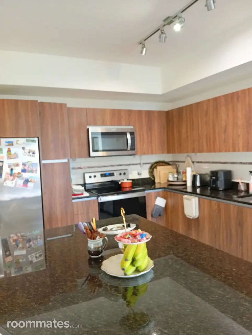 Profile photo 7 of 11