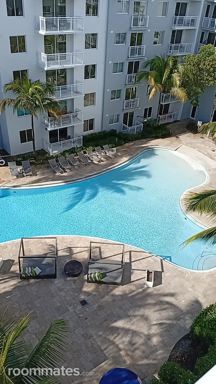 Profile photo 10 of 11