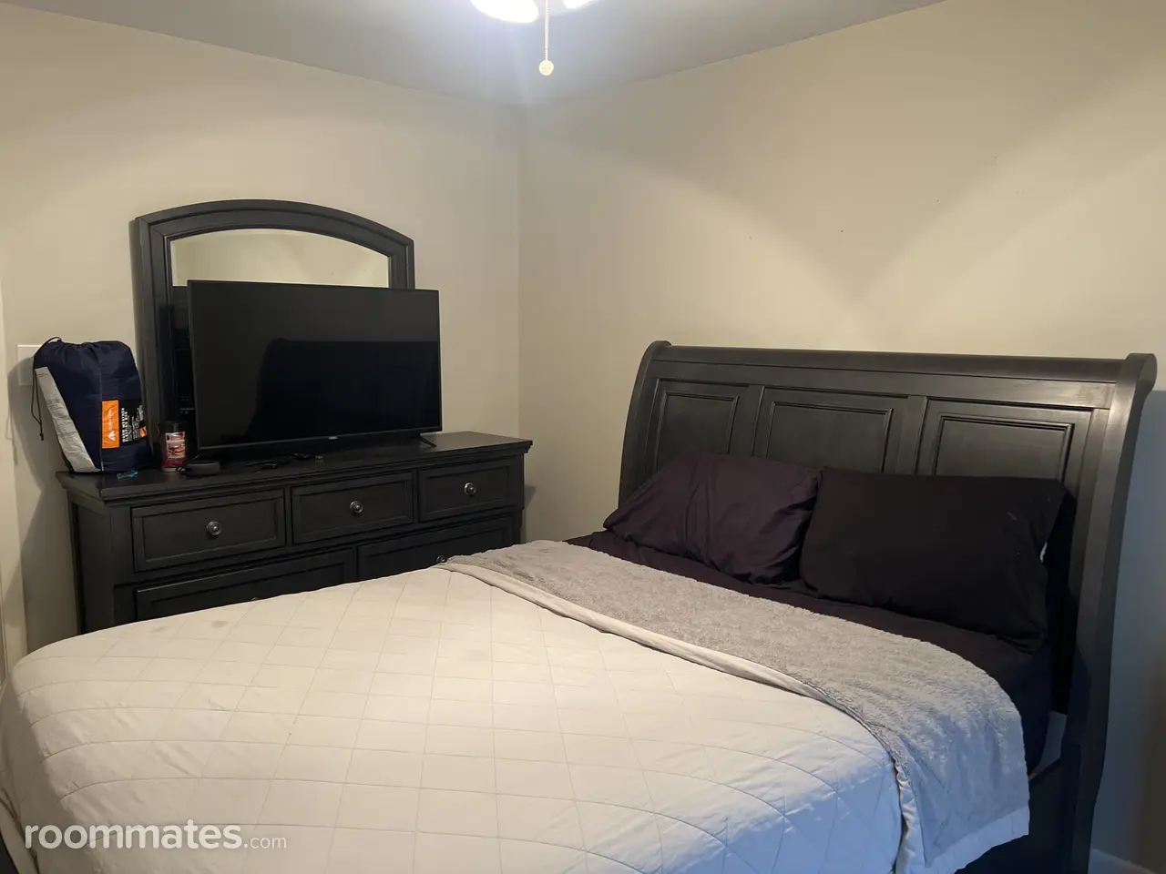 Profile photo 1 of 8