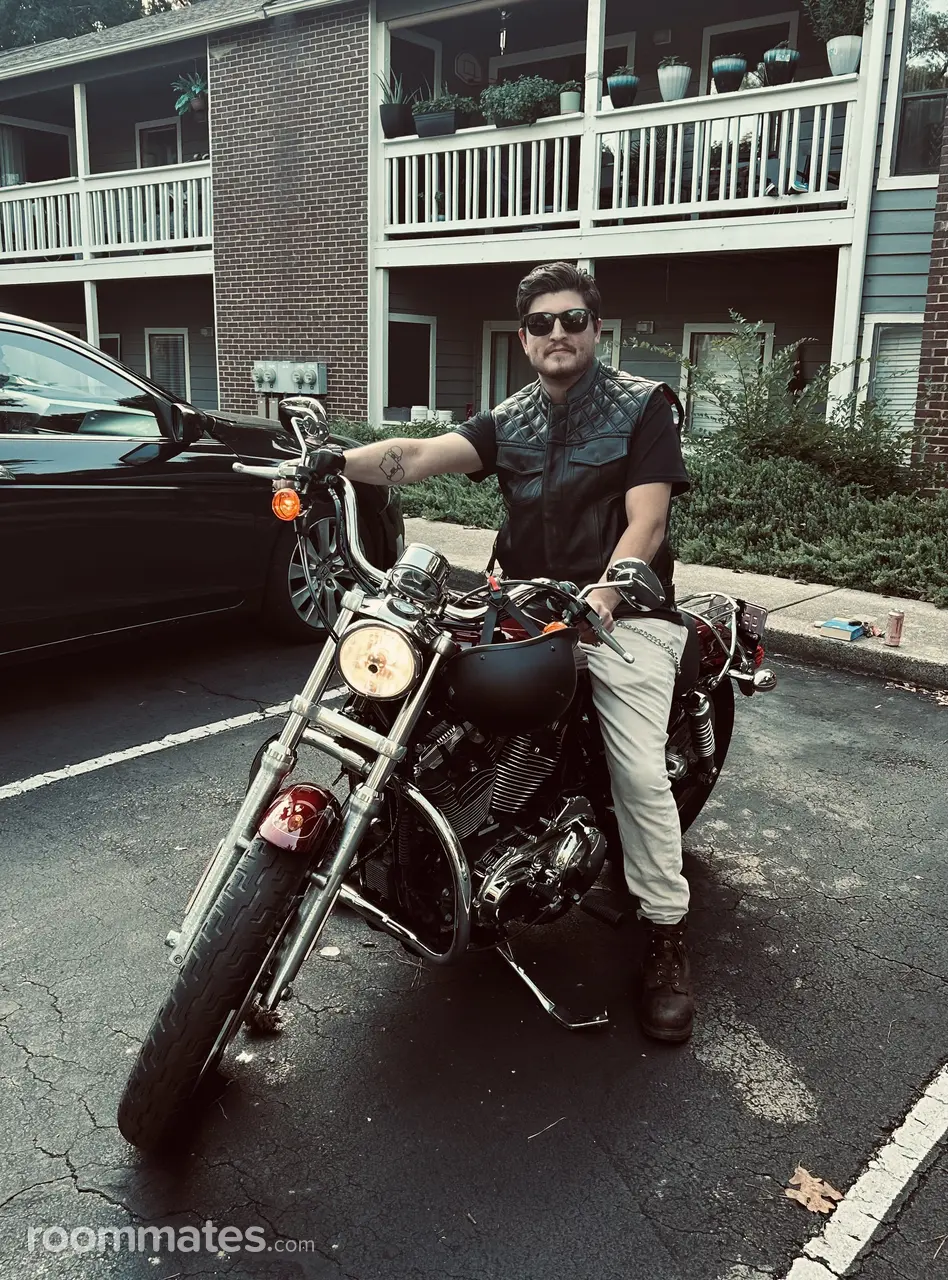 Profile photo 6 of 8