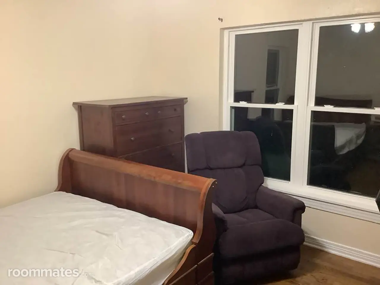 Profile photo 5 of 14