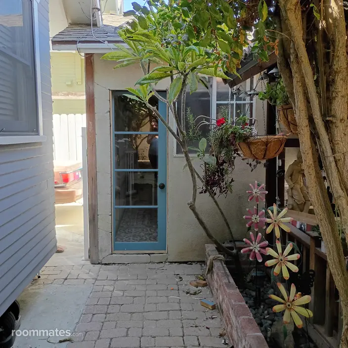 Room for rent in Santa Ana, CA $1250, other