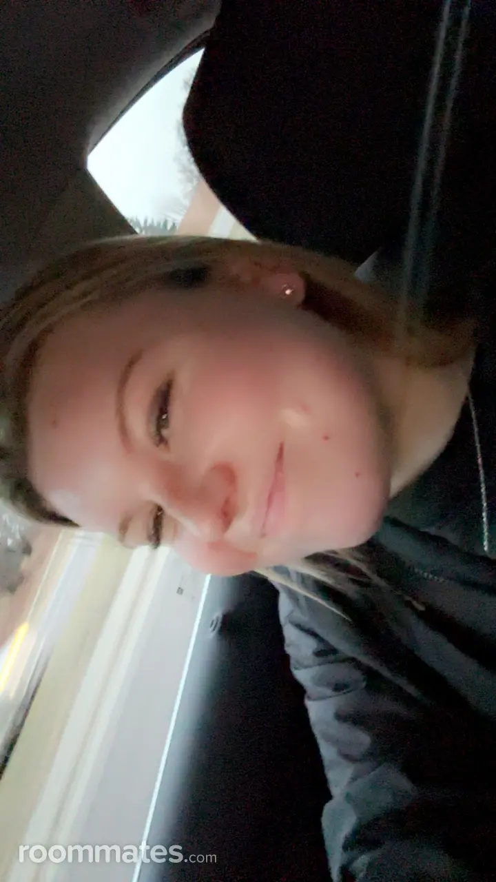 Profile photo 4 of 4