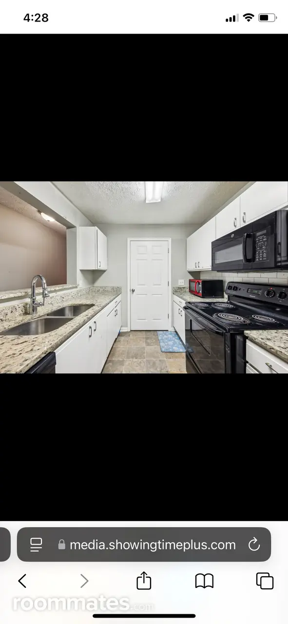 Profile photo 4 of 5