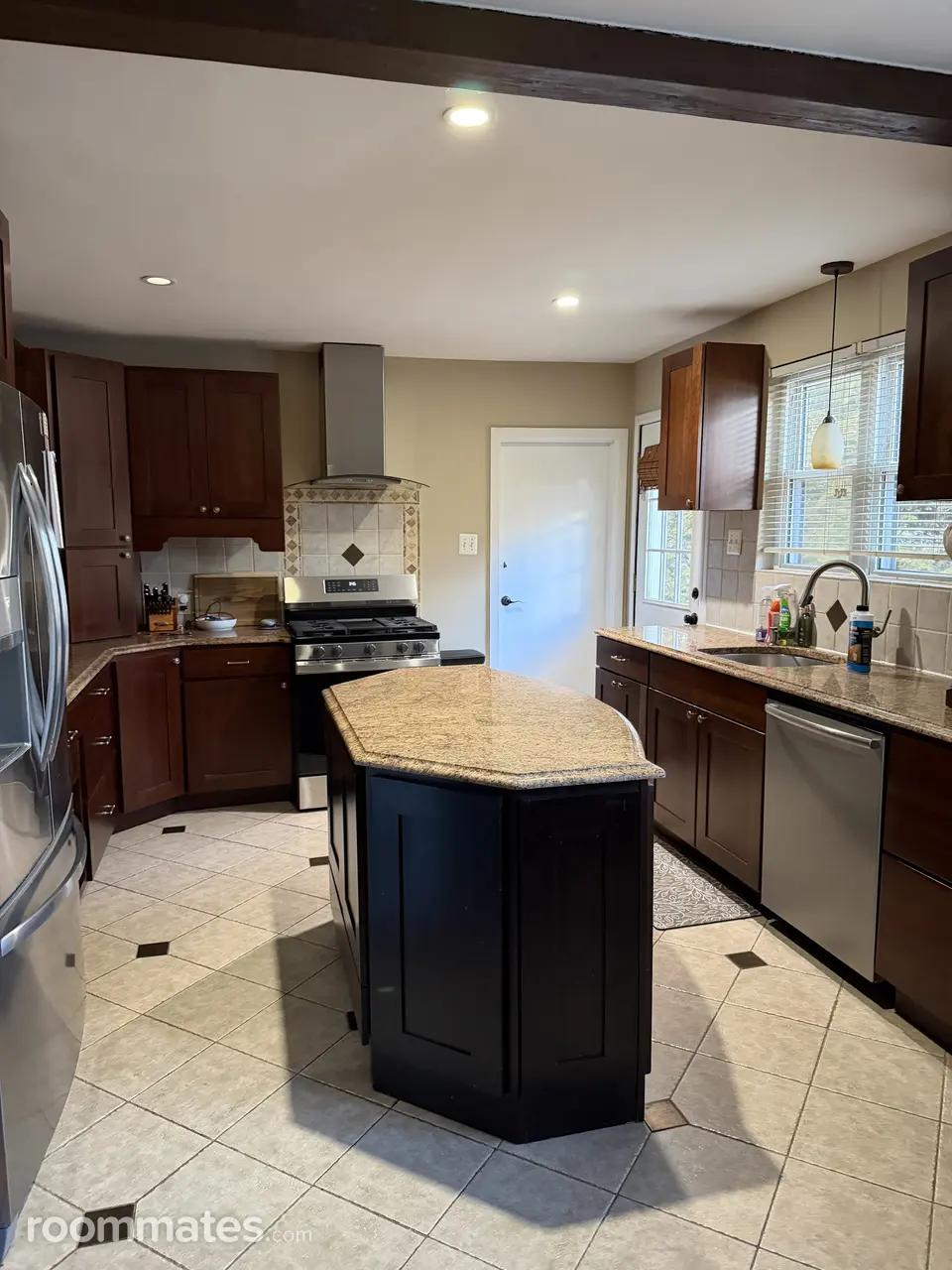 Profile photo 3 of 12