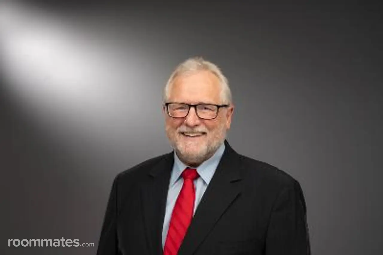 Profile photo 2 of 11