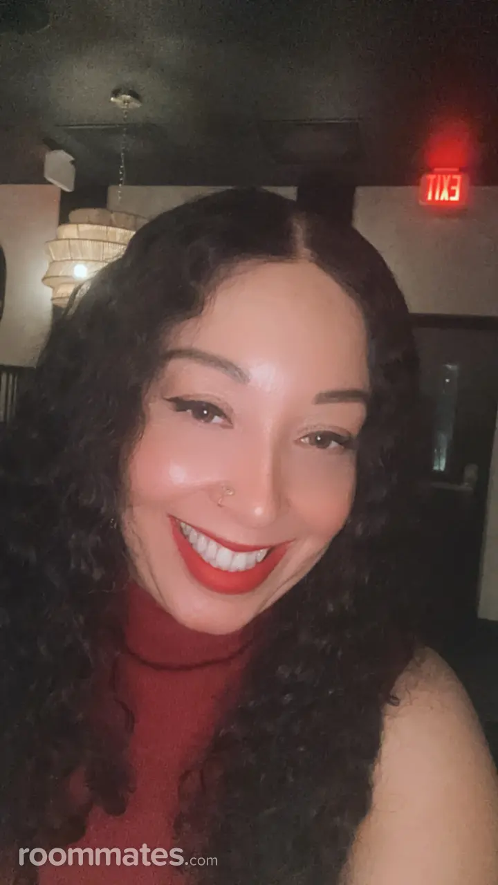 Profile photo 4 of 4