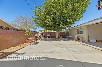 Room for rent in Palmdale, CA $1250, house