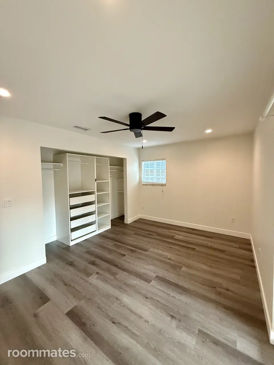 Profile photo 5 of 10