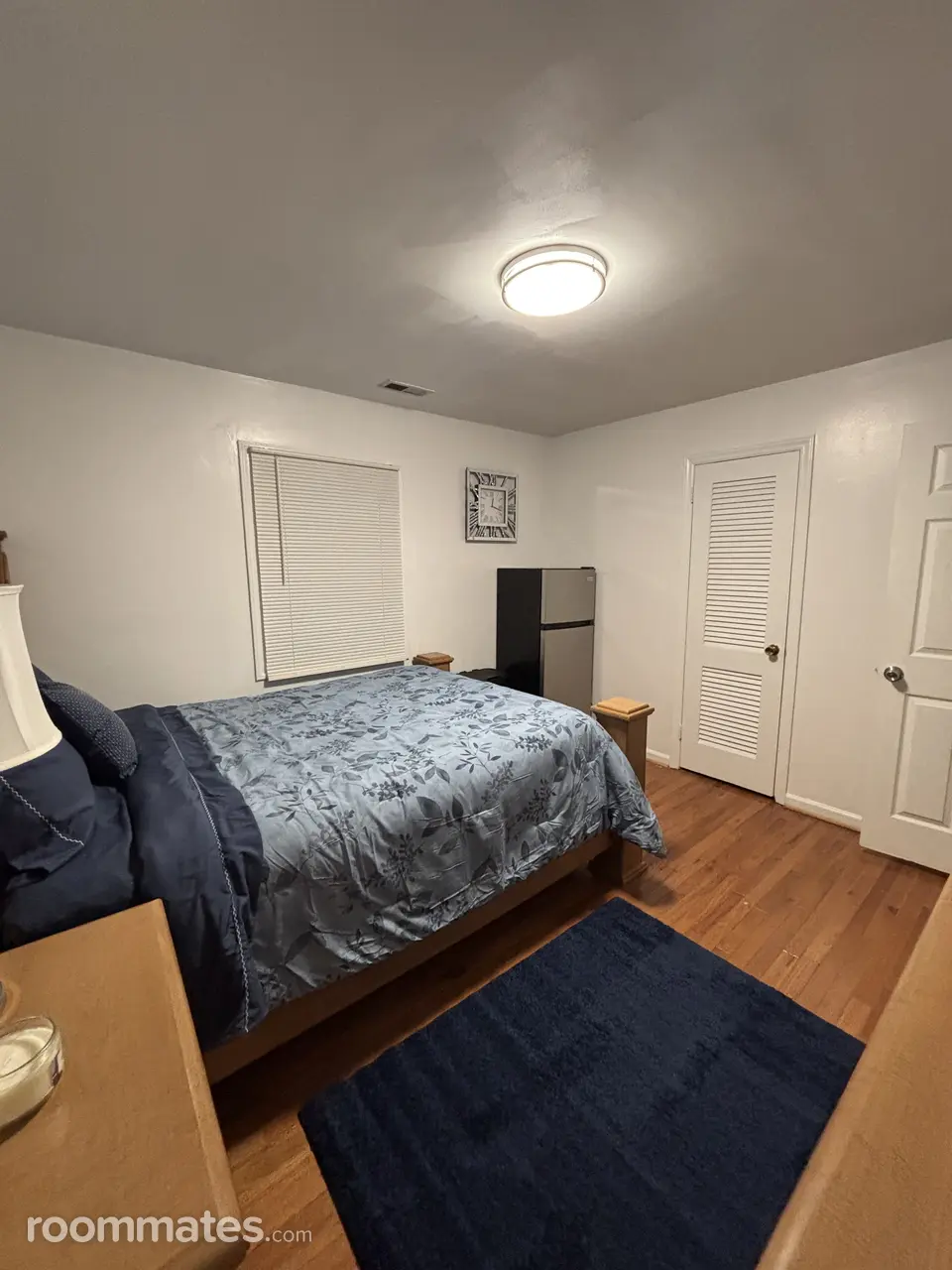 Profile photo 3 of 4