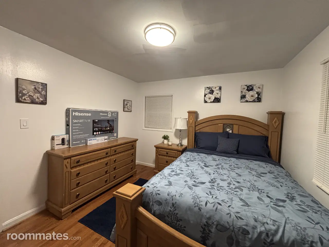 Profile photo 1 of 4