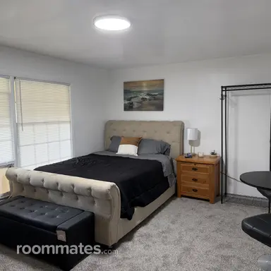 Room for rent in Greensboro, NC $900, house
