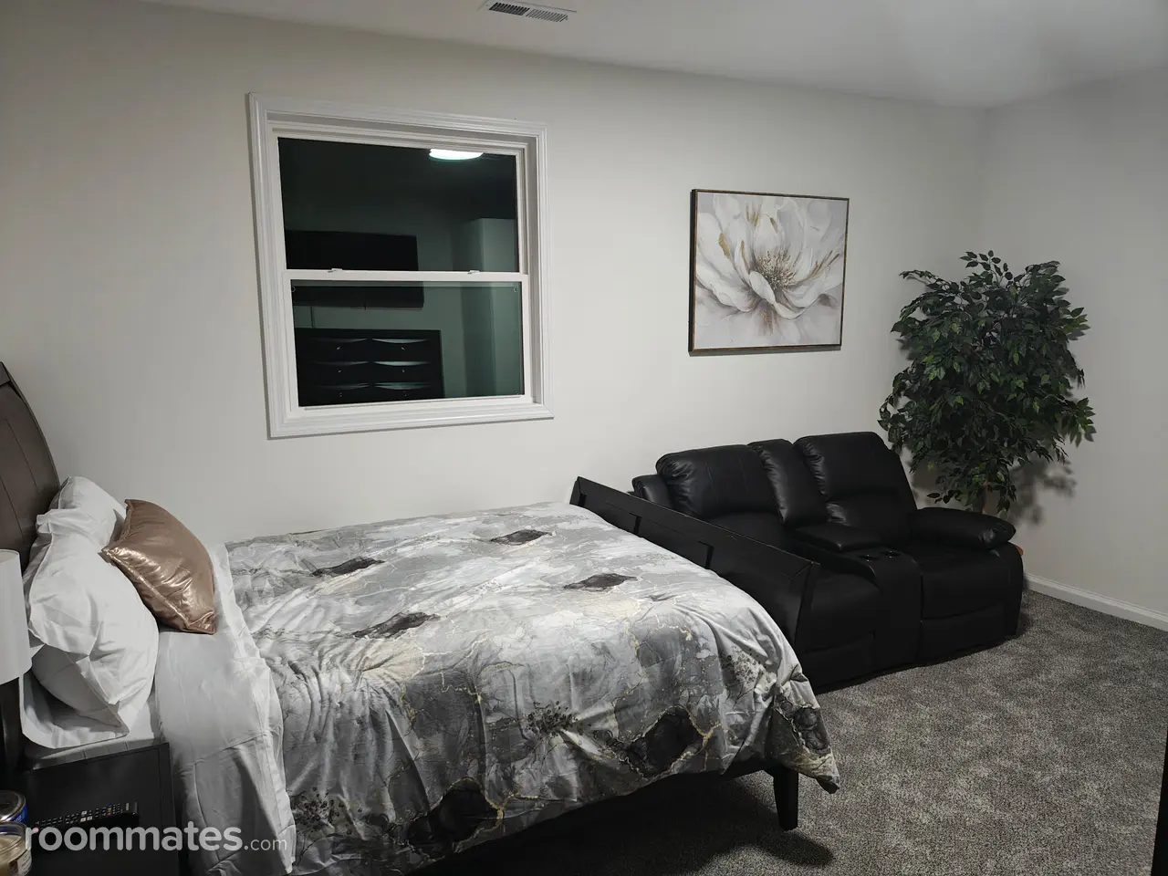 Profile photo 6 of 7