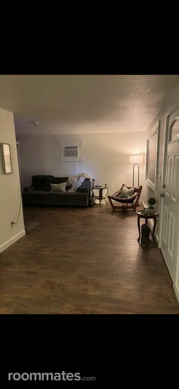 Profile photo 3 of 9