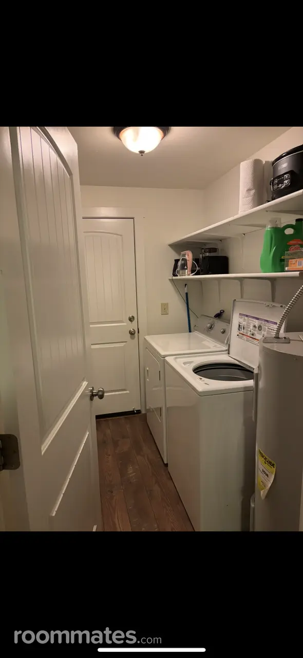 Profile photo 1 of 9