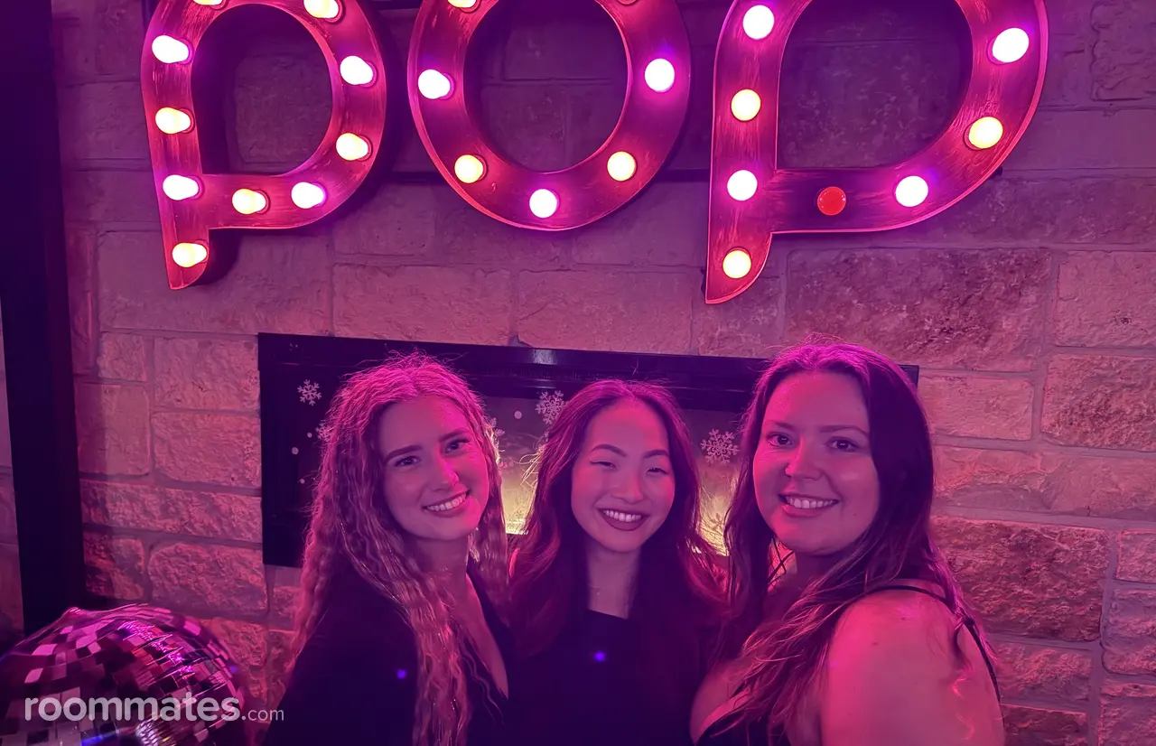 Profile photo 9 of 11