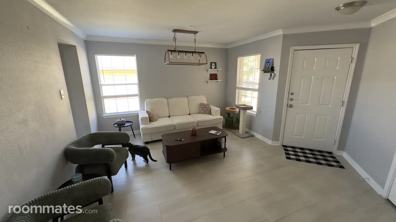 Profile photo 4 of 11