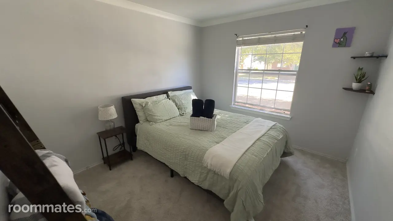 Profile photo 5 of 11