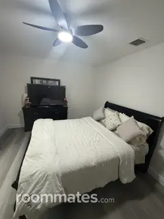 Room for rent in Port St. Lucie, FL $900, house