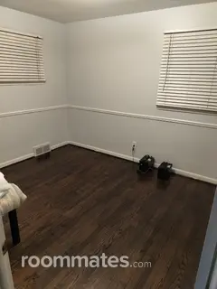 Room for rent in Livonia, MI $750, house