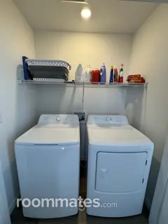Room for rent in Colorado Springs, CO $800, house