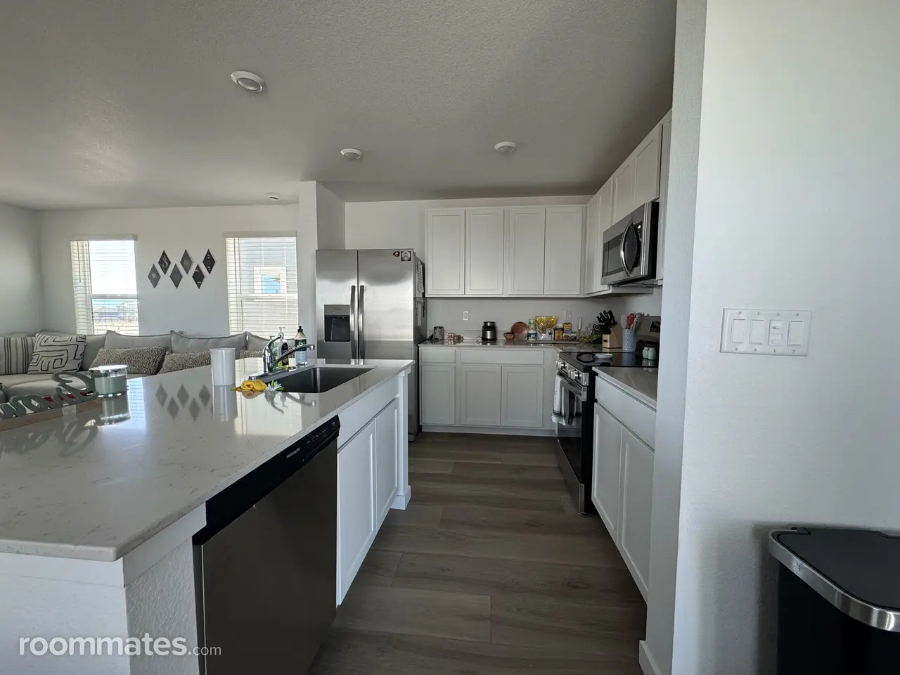 Profile photo 6 of 10