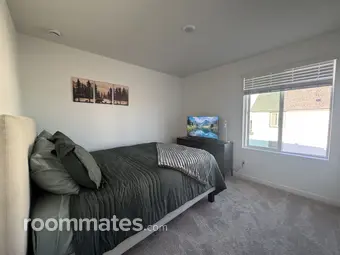 Room for rent in Colorado Springs, CO $950, house