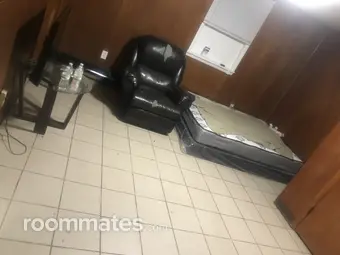 Room for rent in East Lansing, MI $250, house