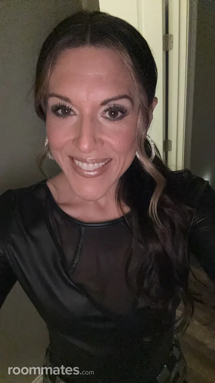 Profile photo 1 of 1