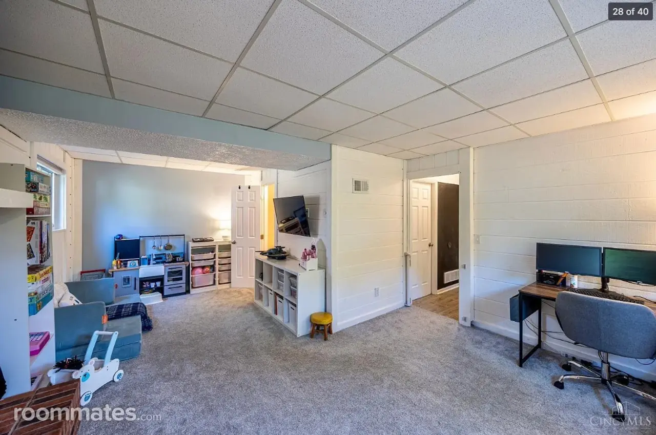 Profile photo 5 of 11