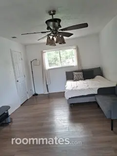 Room for rent in Euless, TX $855, house