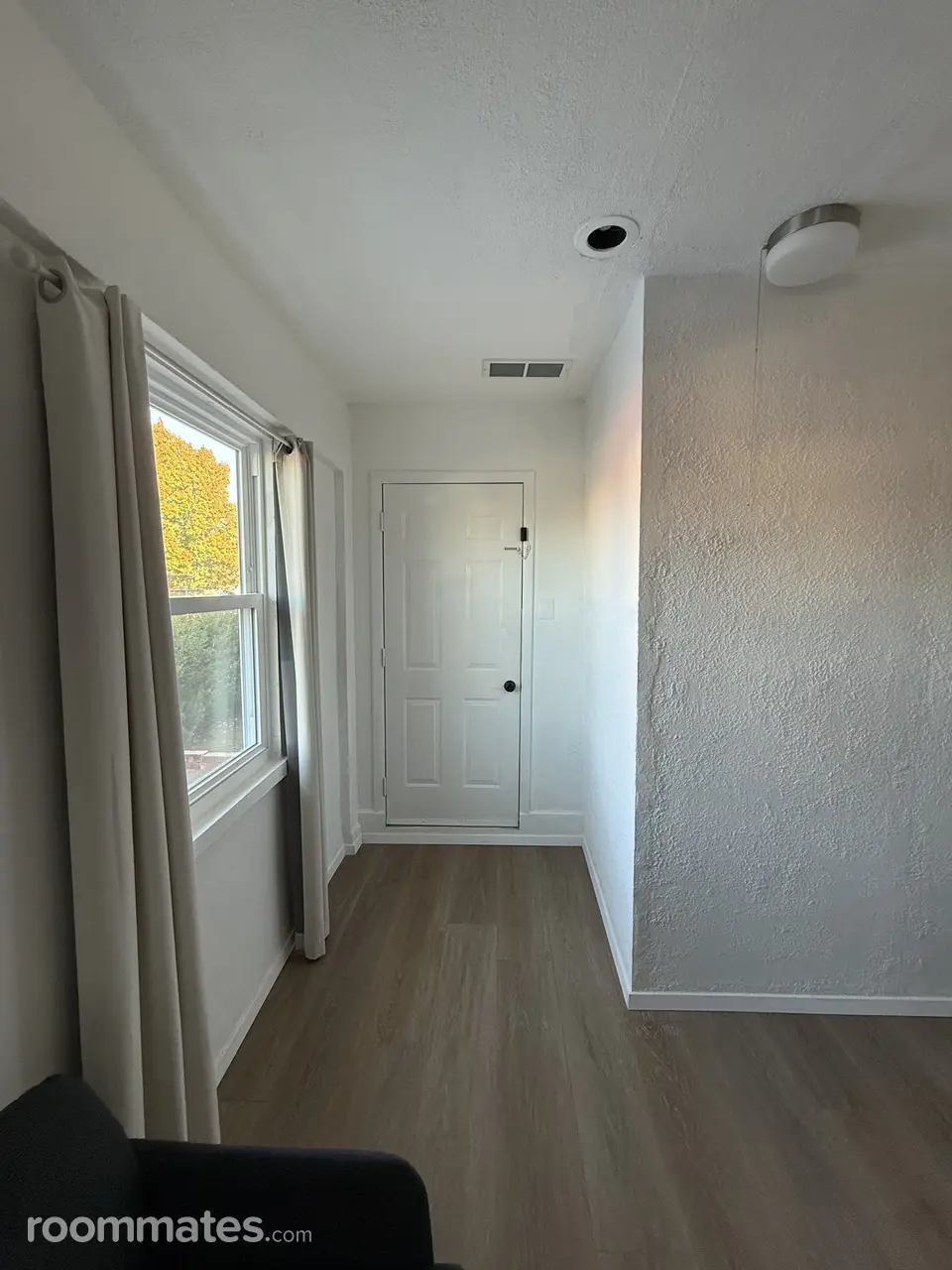 Profile photo 7 of 8