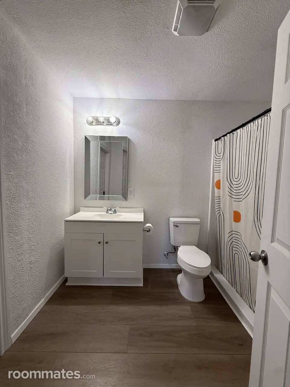 Profile photo 6 of 8