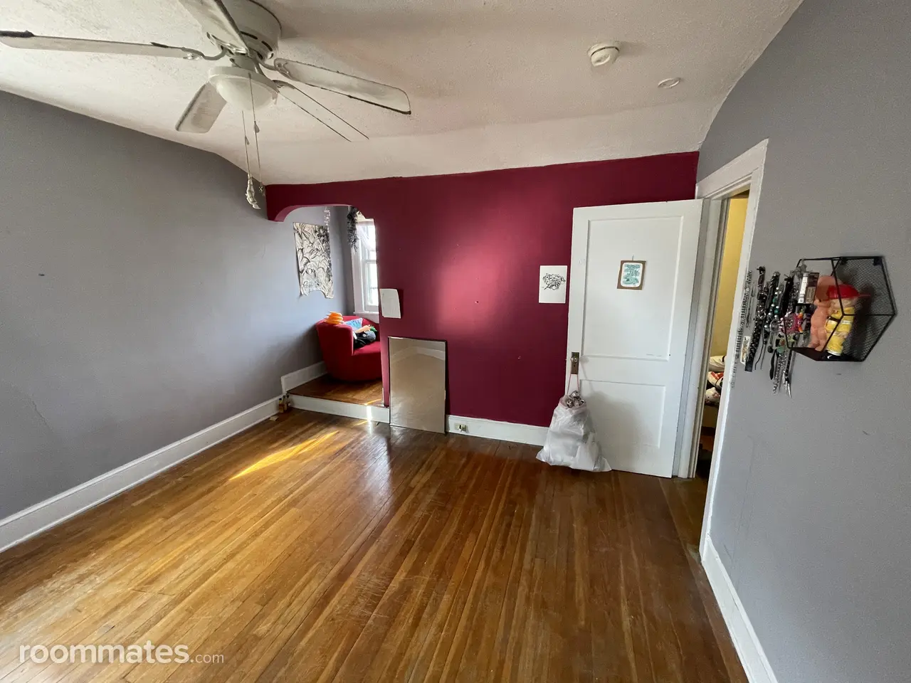 Profile photo 5 of 9