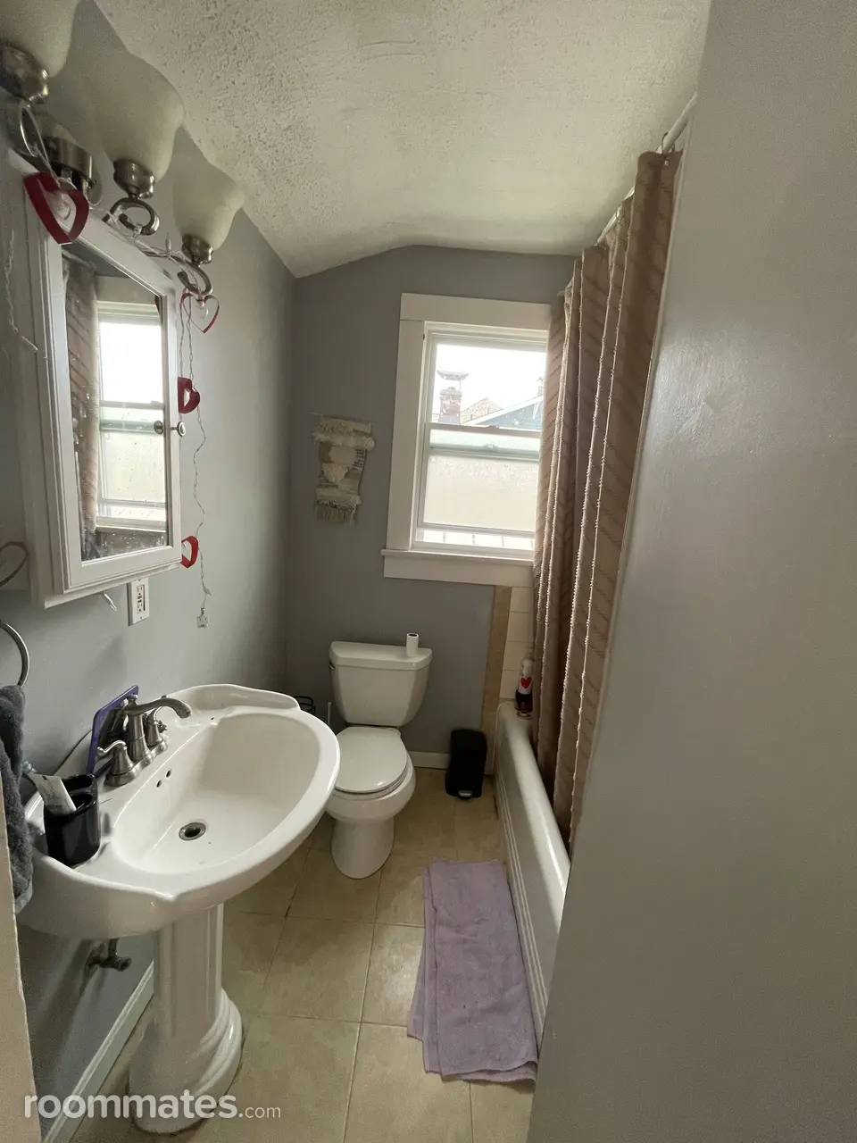 Profile photo 4 of 9