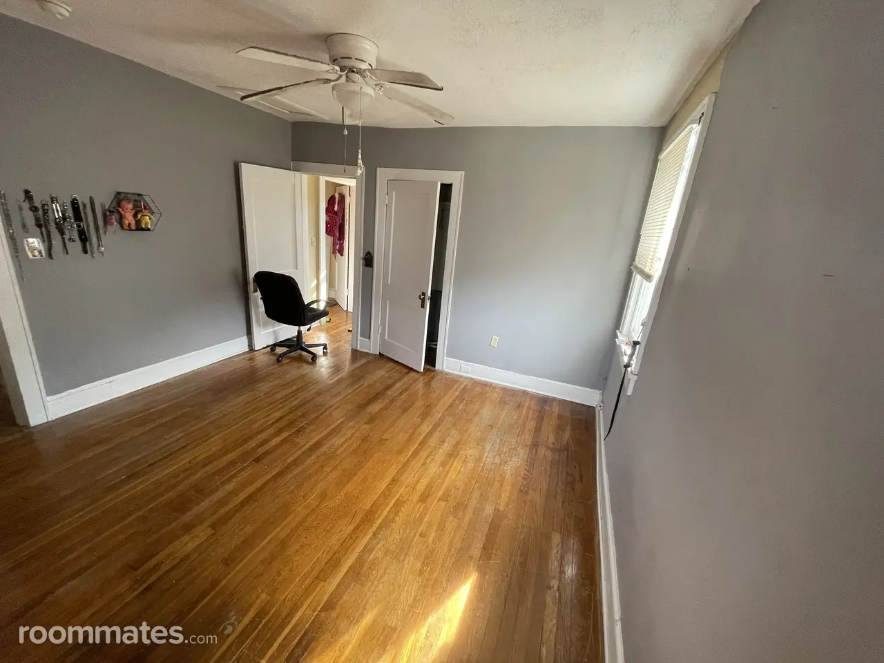 Profile photo 1 of 9