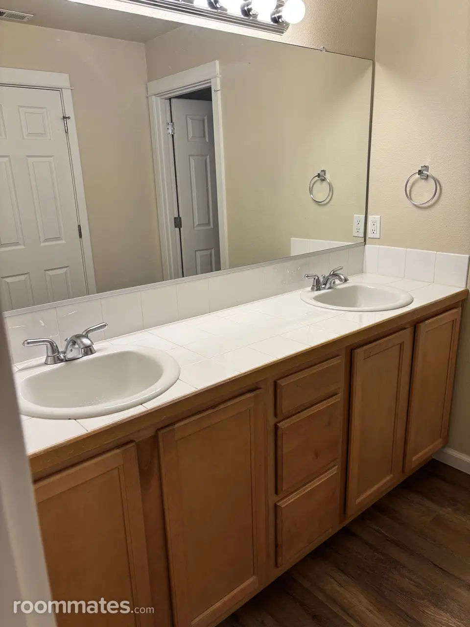 Profile photo 9 of 11