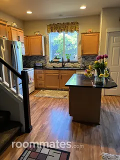 Room for rent in Hillsboro, OR $1100, house