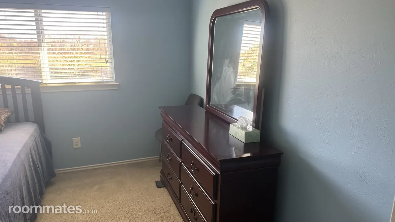 Profile photo 8 of 10