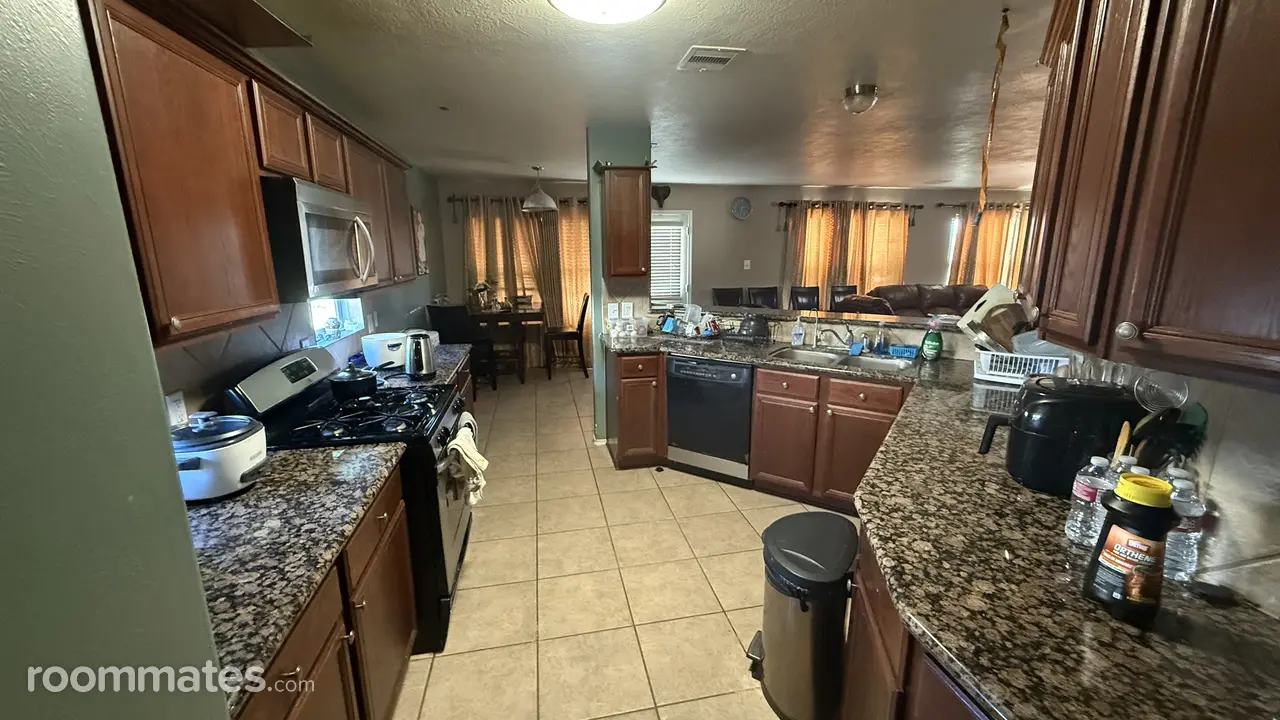 Profile photo 2 of 10