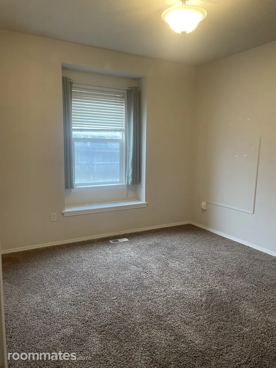 Profile photo 6 of 13