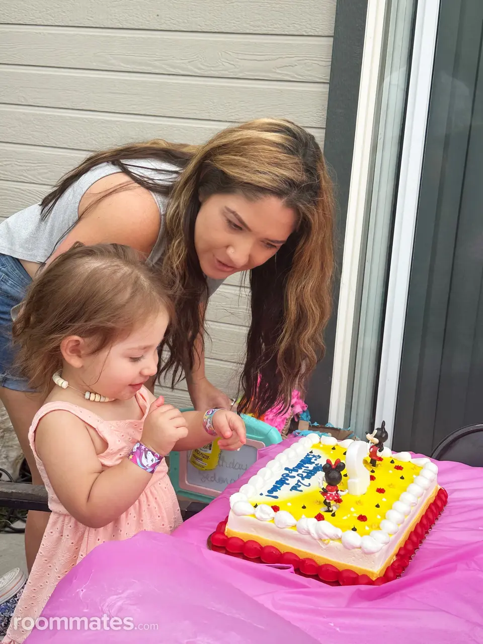 Profile photo 7 of 13