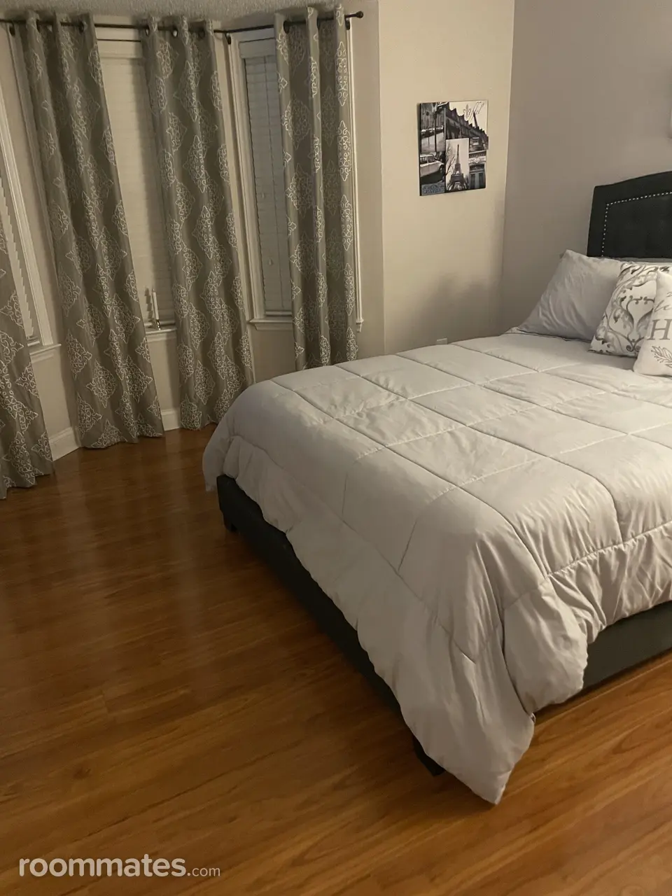 Profile photo 13 of 14