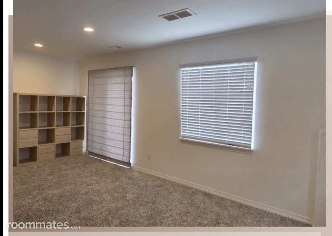 Profile photo 3 of 5